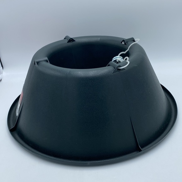 Fresh Cut Christmas Holiday Tree Stand for Real Trees up to 7.5 Feet - Picture 3 of 9